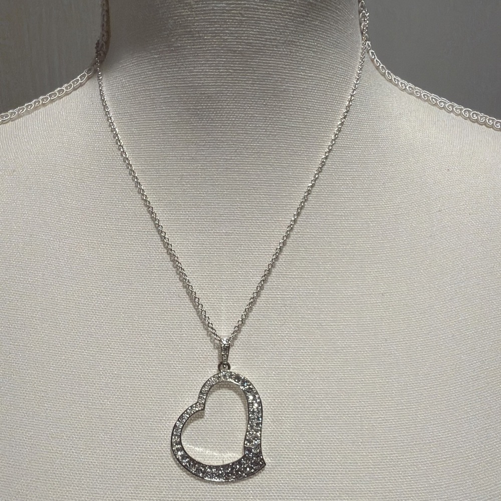Retired premier designs Valentino necklace Pave Crystal Open Heart ‎ Pendant